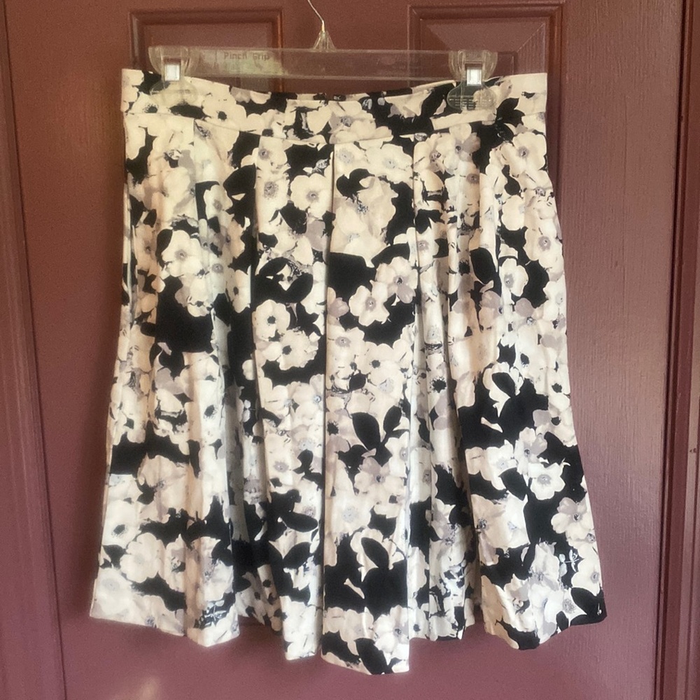 Cynthia Rowley M black and white floral skater skirt